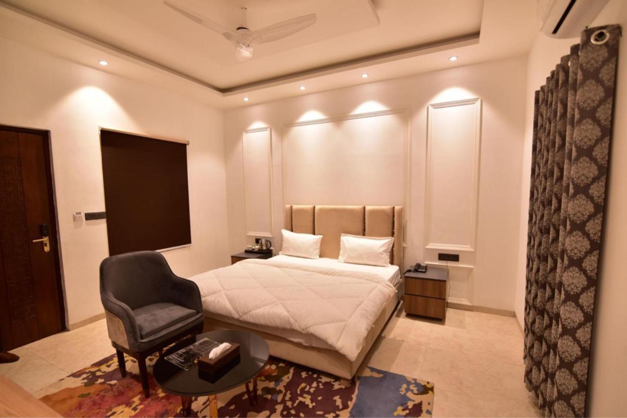 Kamay The Kohinoor Palace - A Heritage Hotel Faizabad Экстерьер фото